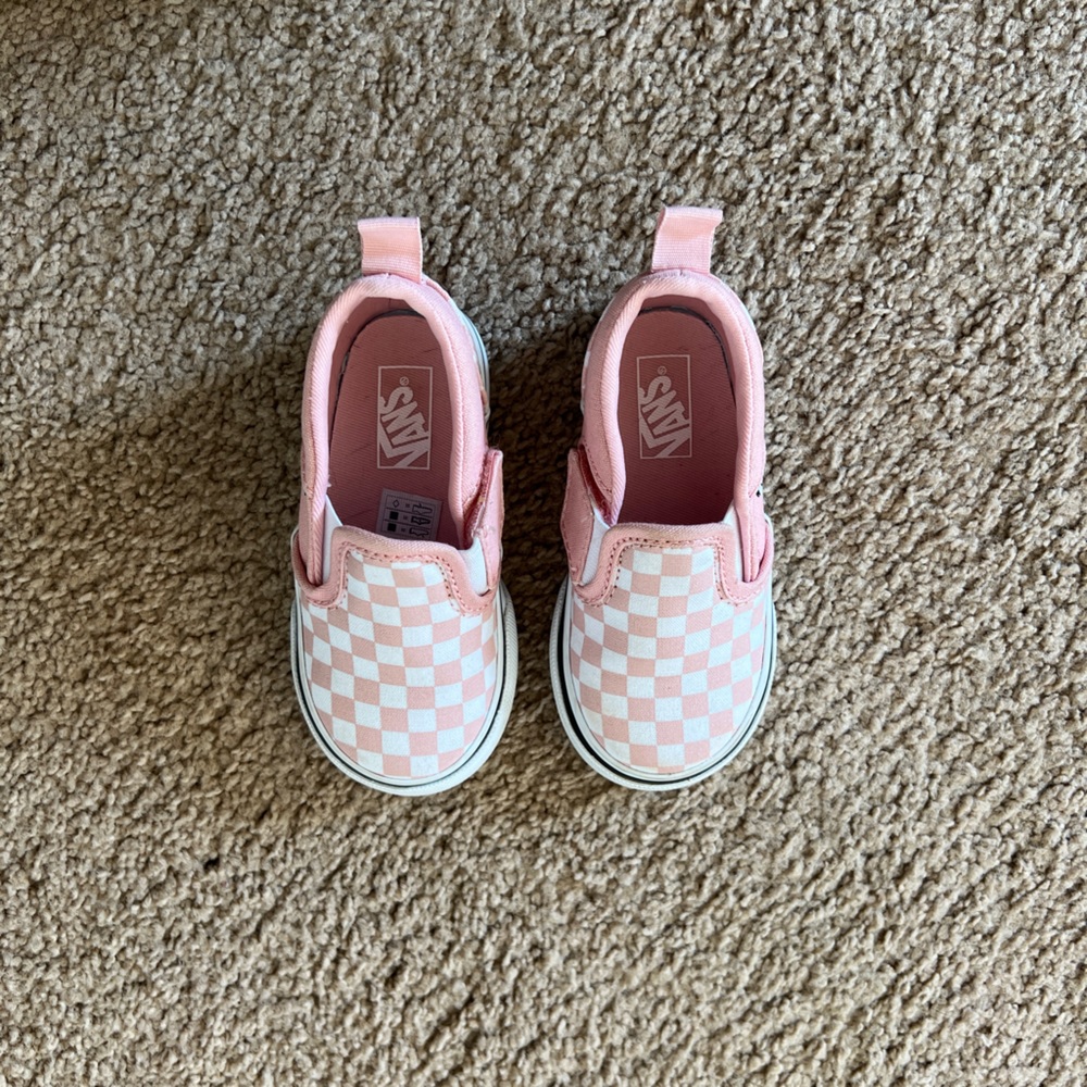 Vans checkers slip on